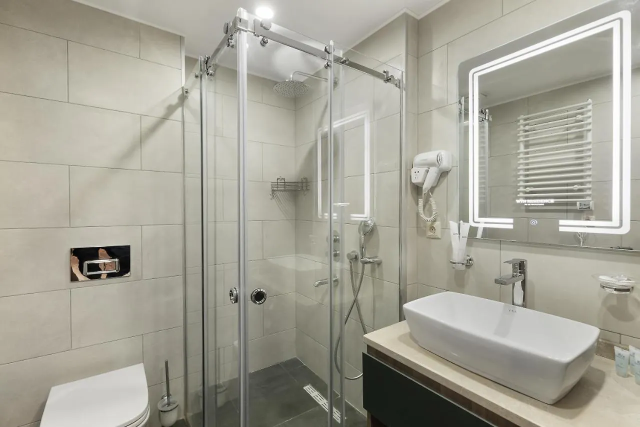 Wyn Residence 바투미 0*,